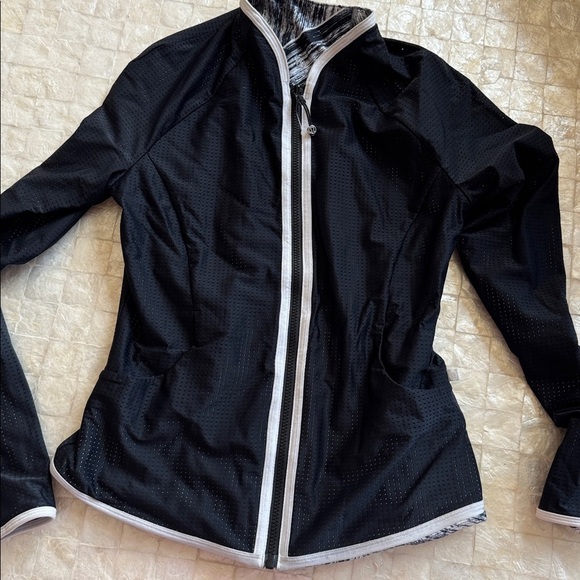 Lululemon Find your Bliss reversible jacket Mesh Stretch long sleeve women’s 8 - Picture 8 of 11